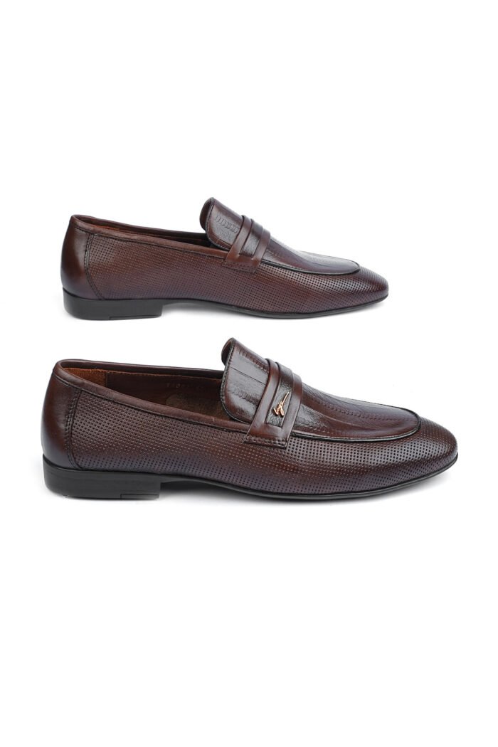 Formal Leather Loafers with Sleek Bit Hardware - Image 1